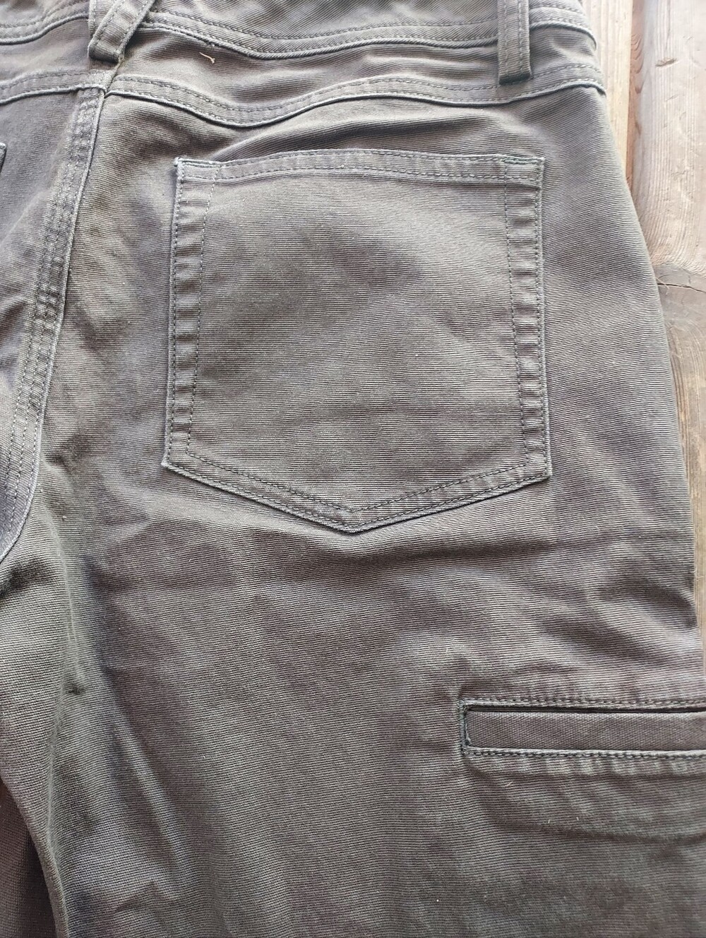 Duluth Trading Co Cargo Shorts - Picture 5 of 9